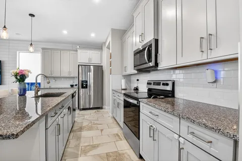 $635,000 | 6613 Pointe Of Woods Drive, West Palm Beach, FL 33413