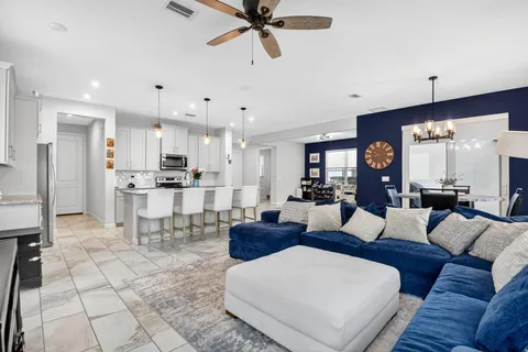 $635,000 | 6613 Pointe Of Woods Drive, West Palm Beach, FL 33413