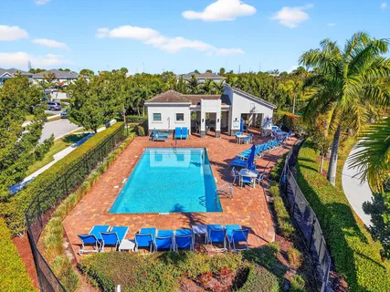 $635,000 | 6613 Pointe Of Woods Drive, West Palm Beach, FL 33413