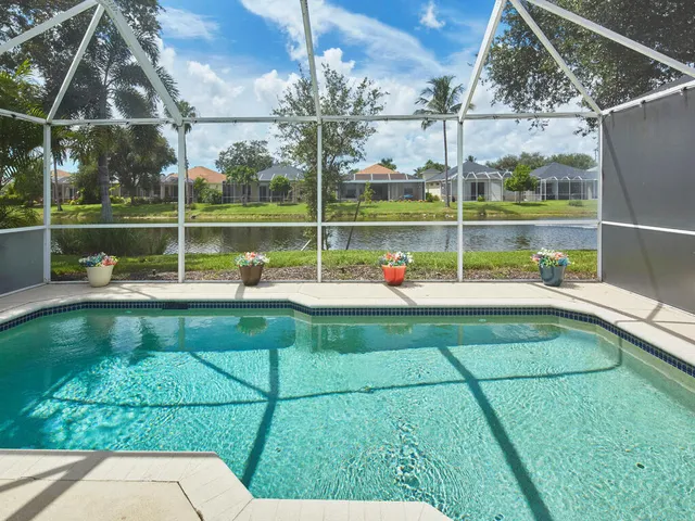 $530,000 | 8260 Ibis Cove Circle, Unit B226, Naples, FL 34119