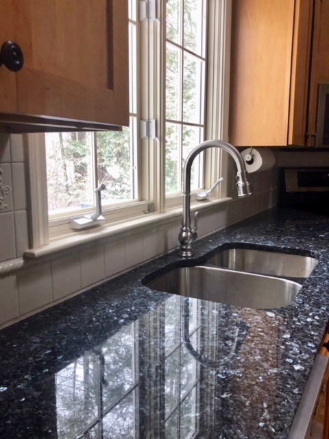 4 Old Farm Road Bedford, NH 03110 - Photo 11 of 40