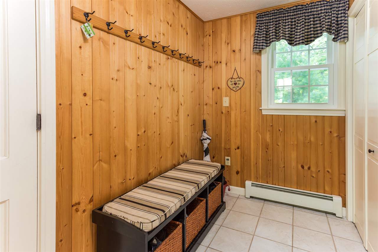 4 Old Farm Road Bedford, NH 03110 - Photo 16 of 40