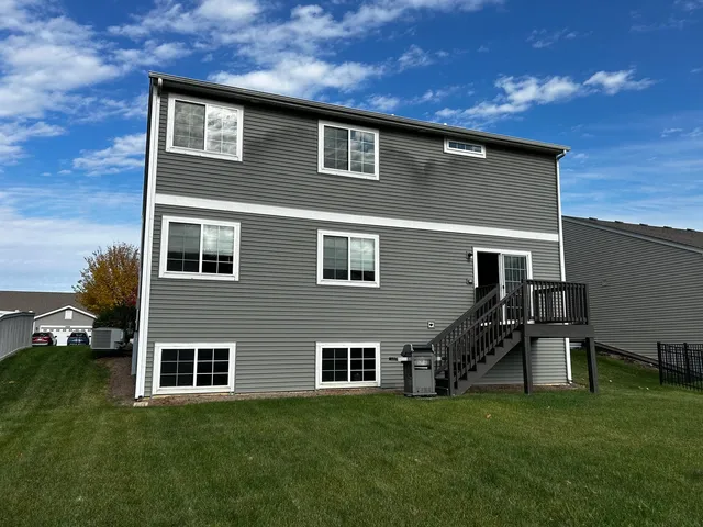 $389,900 | 895 Timber Lake Drive, Antioch, IL 60002