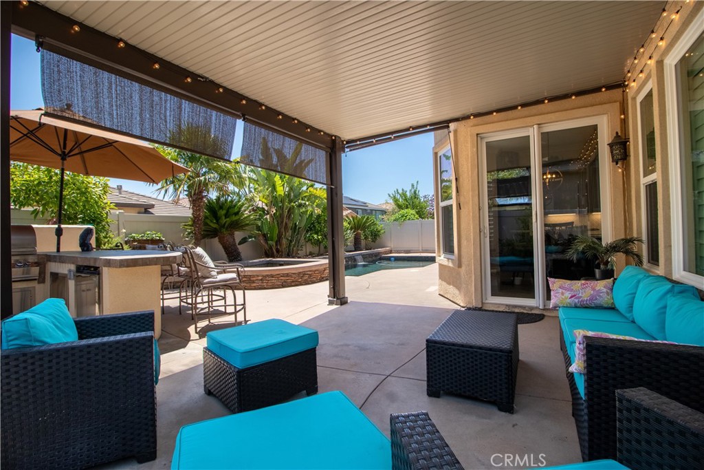 33699 Spring Brook Circle Temecula, CA 92592 - Photo 43 of 46