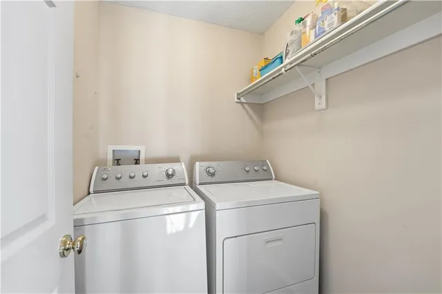 $375,000 | 1020 North Logan Street, Olathe, KS 66061