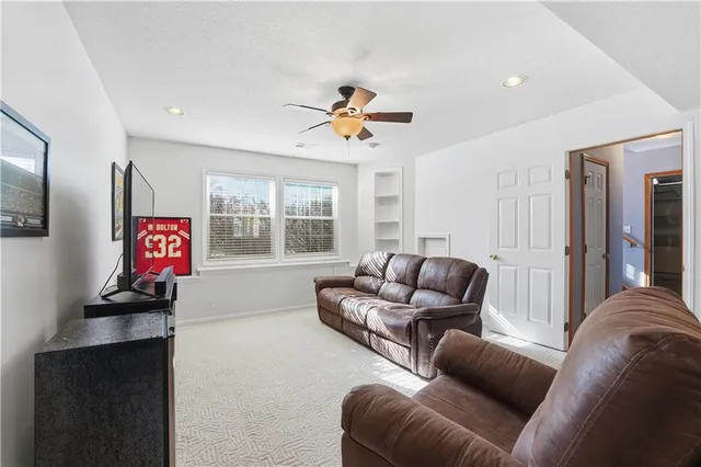 $375,000 | 1020 North Logan Street, Olathe, KS 66061