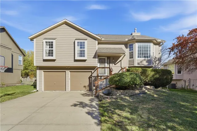 $375,000 | 1020 North Logan Street, Olathe, KS 66061