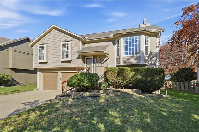 $375,000 | 1020 North Logan Street, Olathe, KS 66061