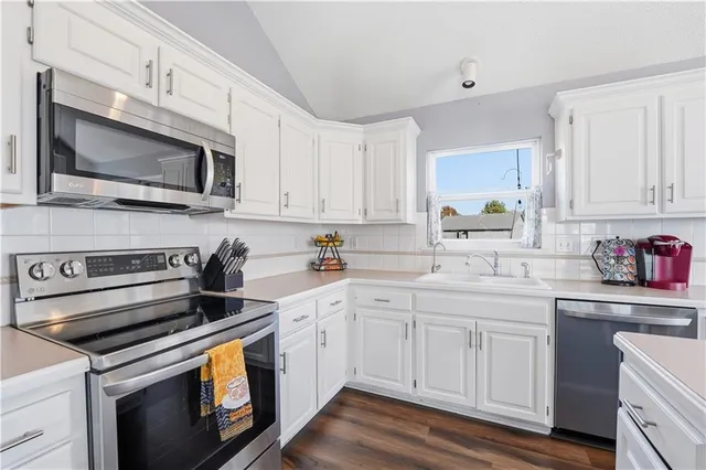 $375,000 | 1020 North Logan Street, Olathe, KS 66061