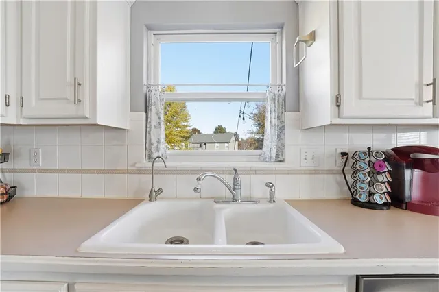 $375,000 | 1020 North Logan Street, Olathe, KS 66061