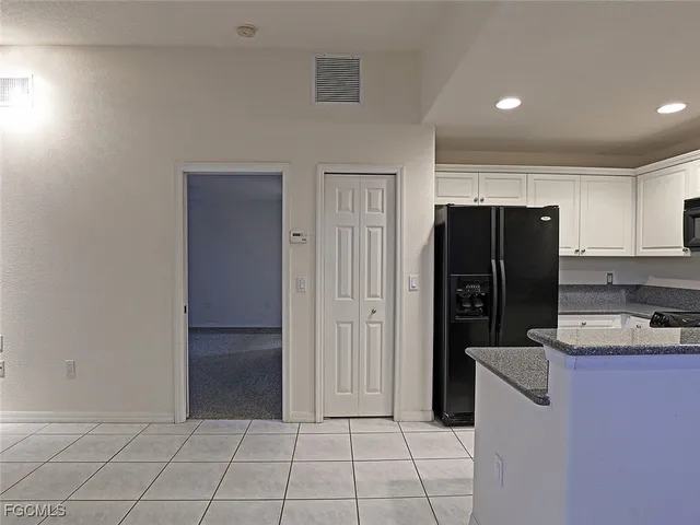 $1,299 | 5264 Cedarbend Drive, Unit 3, Fort Myers, FL 33919