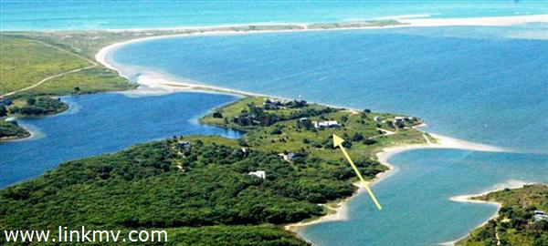 216 Middle Point Road West Tisbury, MA 02568 - Photo 1 of 21 http://d1qzqeyxiitrap.cloudfront.net/photos/21299/600/1340e931.jpg