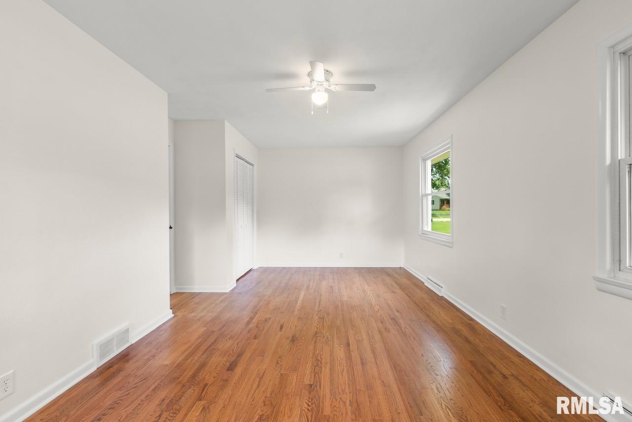 4406 West Middle Road Peoria, IL 61607 - Photo 19 of 32