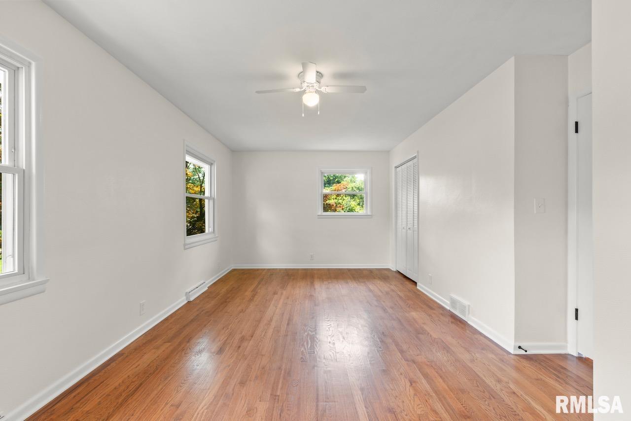 4406 West Middle Road Peoria, IL 61607 - Photo 20 of 32