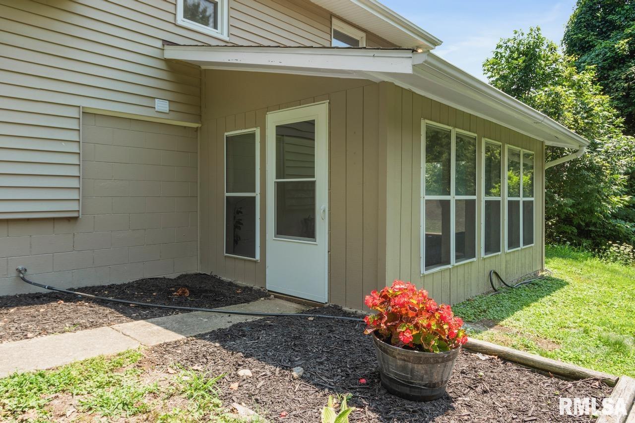 4406 West Middle Road Peoria, IL 61607 - Photo 28 of 32