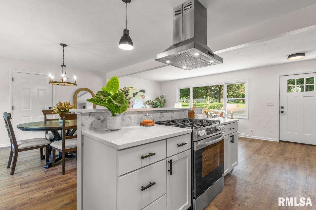 4406 West Middle Road Peoria, IL 61607 - Photo 8 of 32