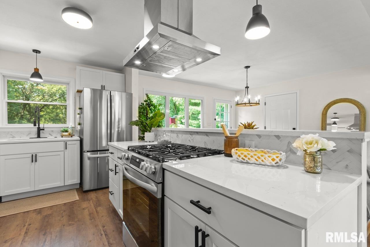 4406 West Middle Road Peoria, IL 61607 - Photo 9 of 32