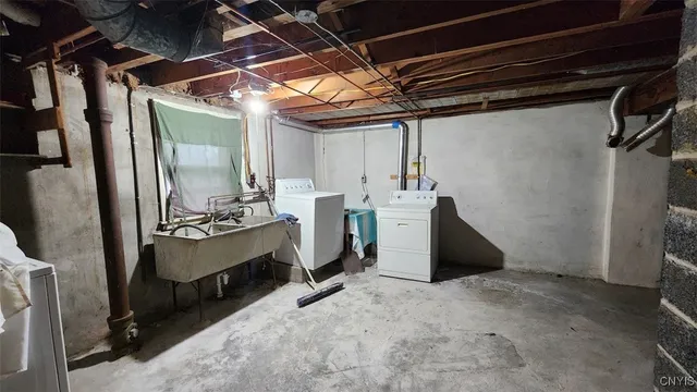 $219,900 | 127 Delray Avenue, Syracuse, NY 13224