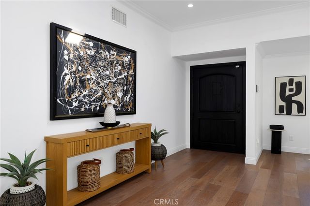$2,195,000 | 543 North Gardner Street, Los Angeles, CA 90036