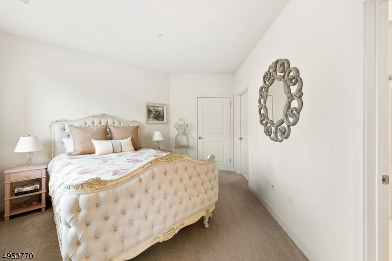 39 Green Village Road, Unit 205 Madison, NJ 07940 - Photo 6 of 8