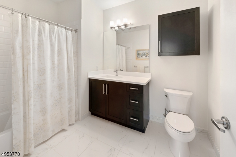 39 Green Village Road, Unit 205 Madison, NJ 07940 - Photo 7 of 8