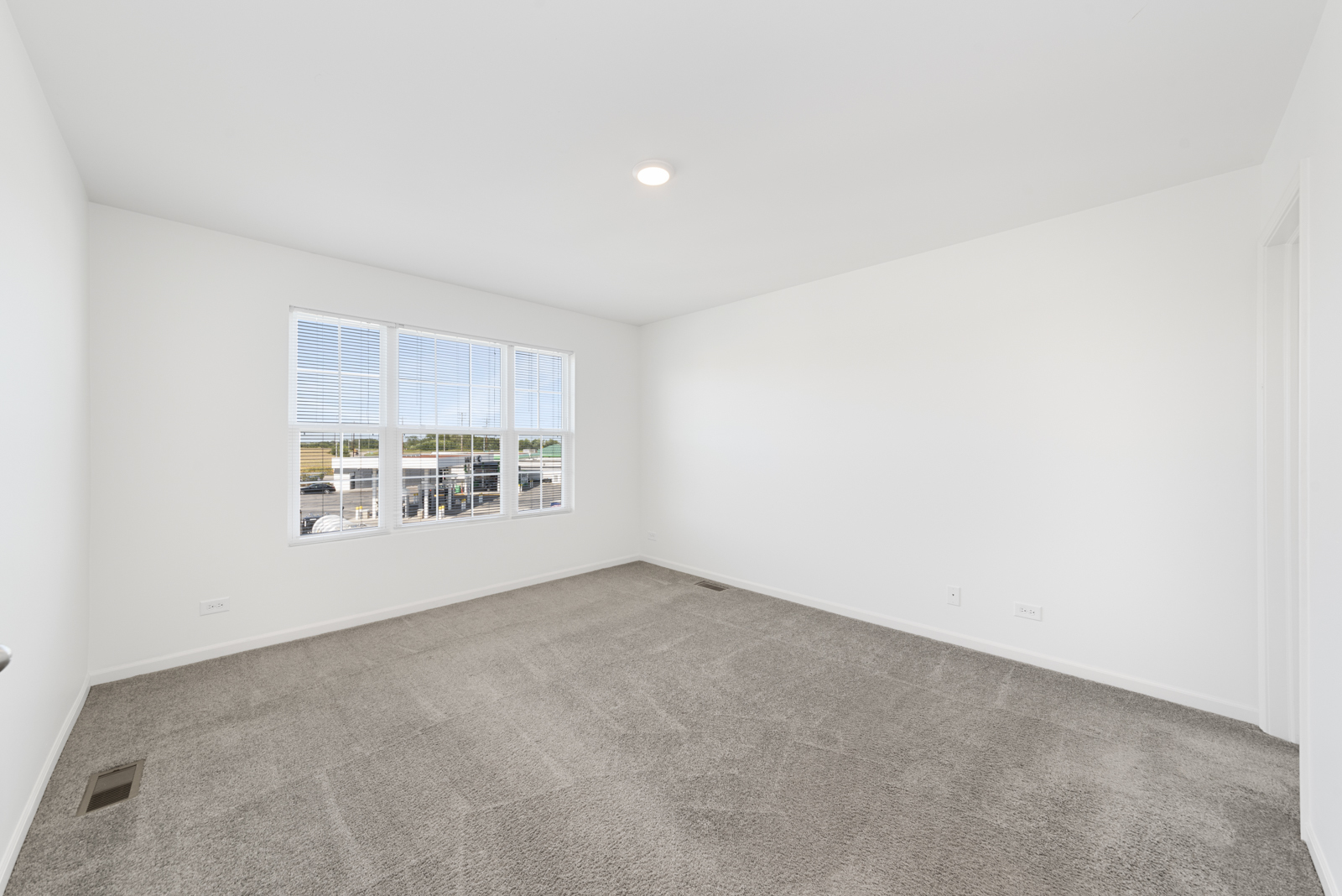 2307 Upland Road Pingree Grove, IL 60140 - Photo 12 of 30 a view of a room with window