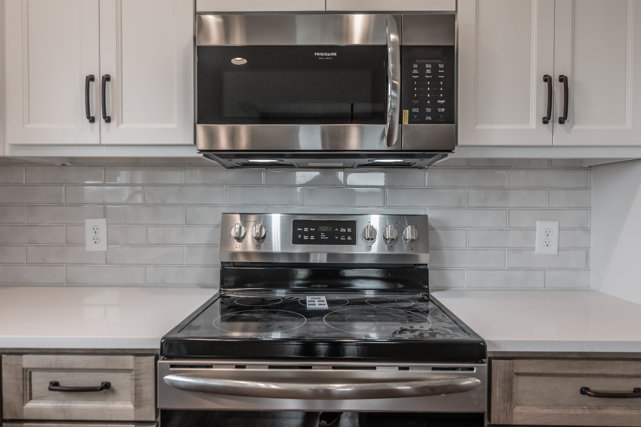 1227 Friendship Road Cross Plains, TN 37049 - Photo 17 of 28 a stove top oven sitting inside of a kitchen
