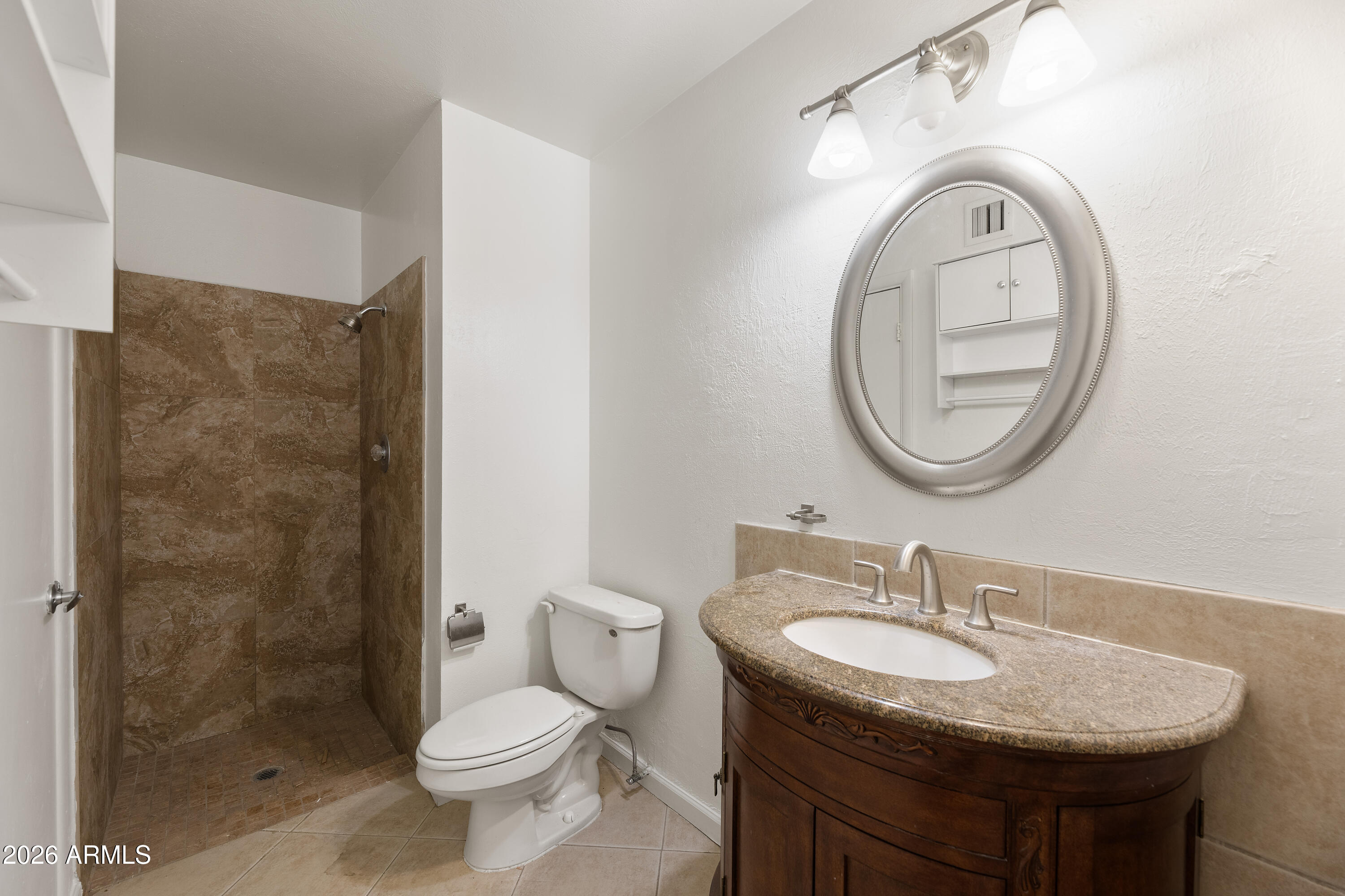 8520 East Roma Avenue Scottsdale, AZ 85251 - Photo 19 of 38 7D3A6967