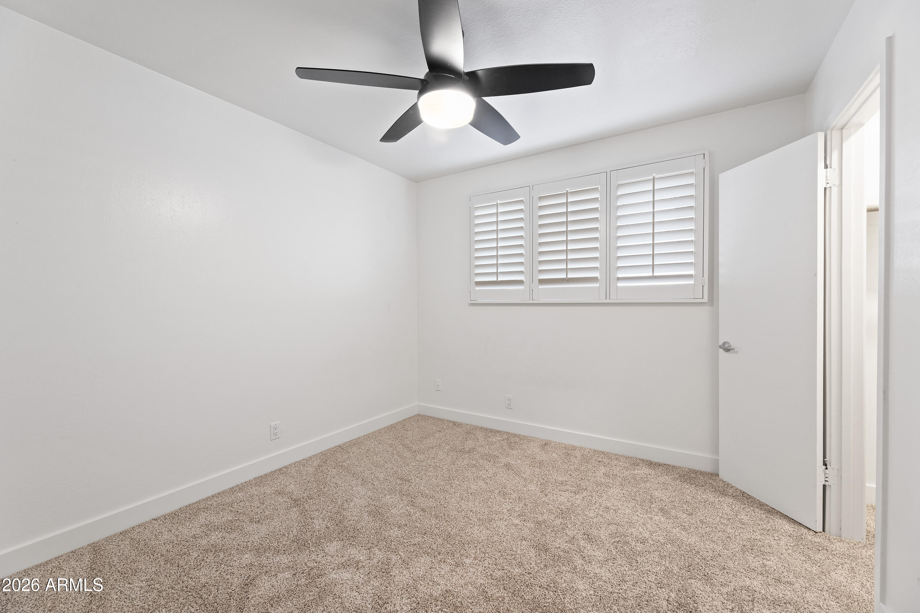 8520 East Roma Avenue Scottsdale, AZ 85251 - Photo 21 of 38 7D3A6952