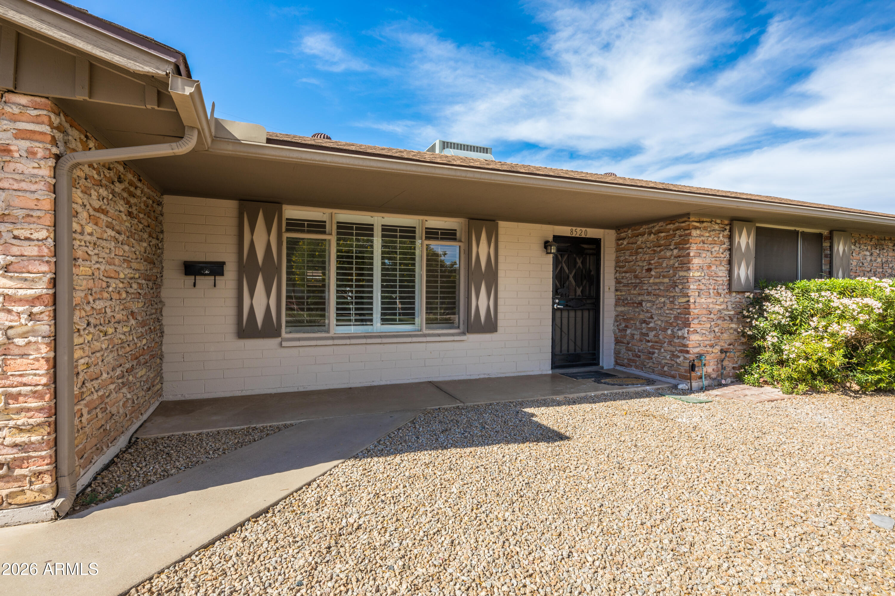 8520 East Roma Avenue Scottsdale, AZ 85251 - Photo 3 of 38 7D3A6878