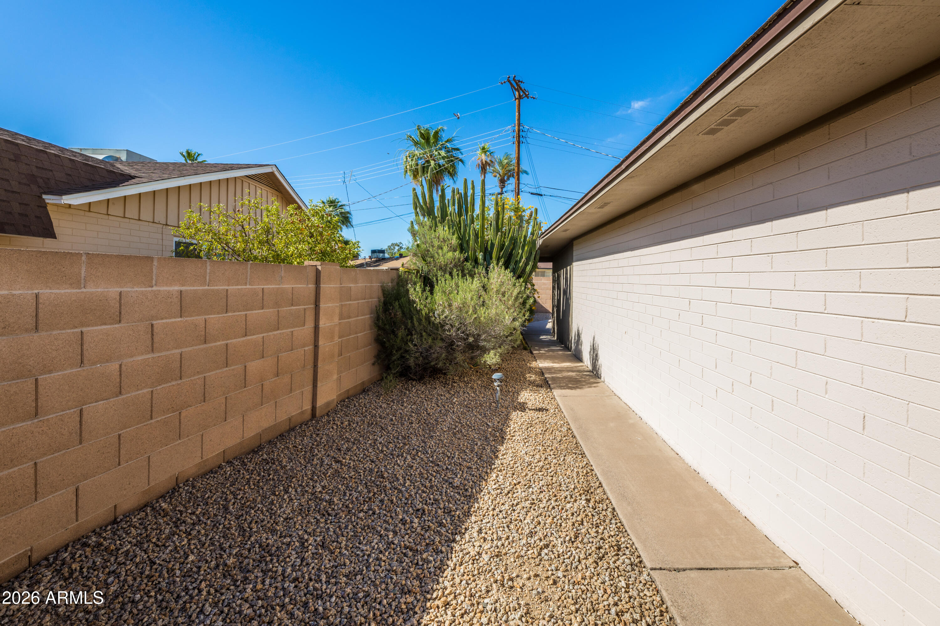 8520 East Roma Avenue Scottsdale, AZ 85251 - Photo 35 of 38 7D3A6988