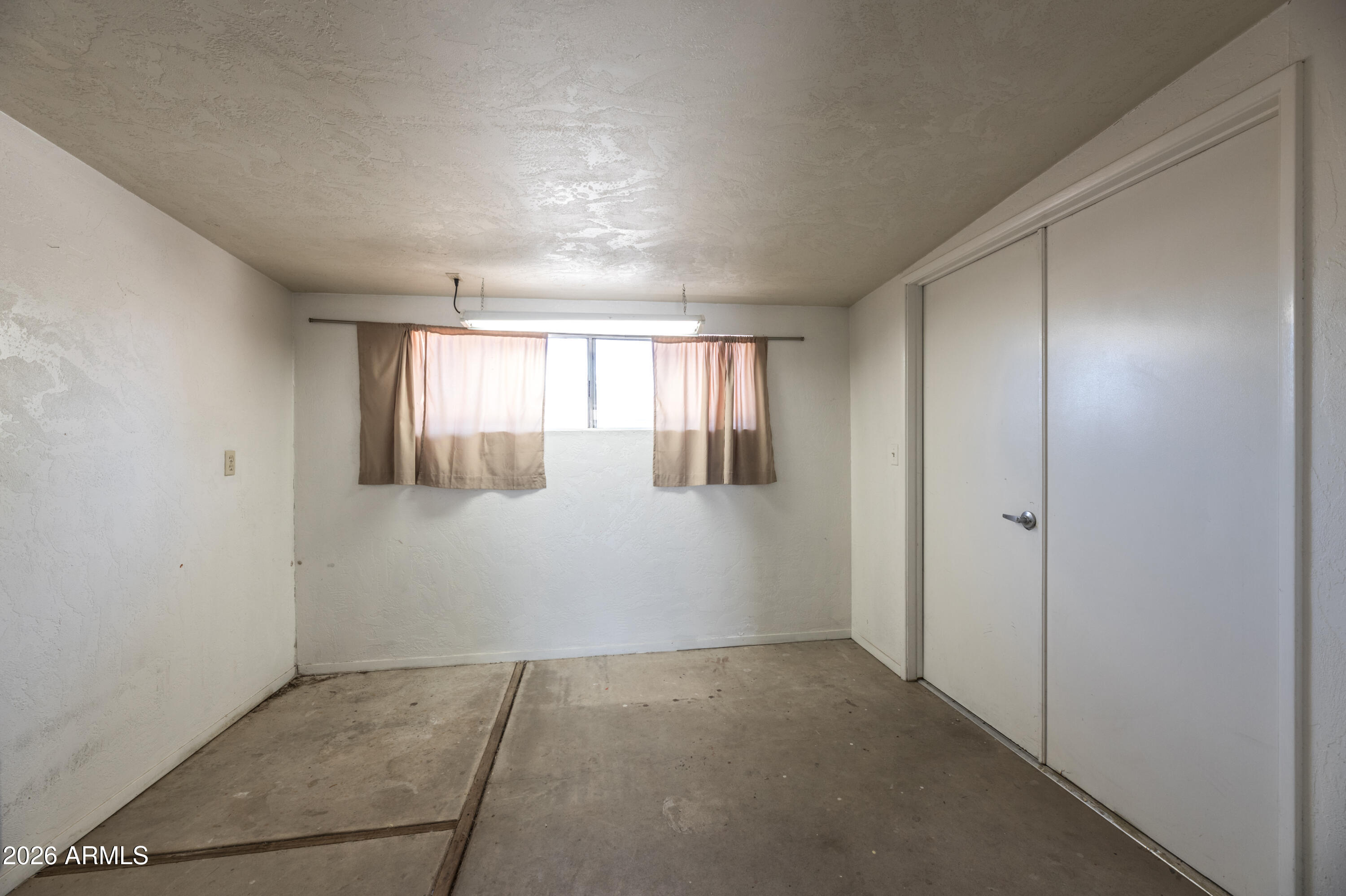 8520 East Roma Avenue Scottsdale, AZ 85251 - Photo 37 of 38 7D3A6874