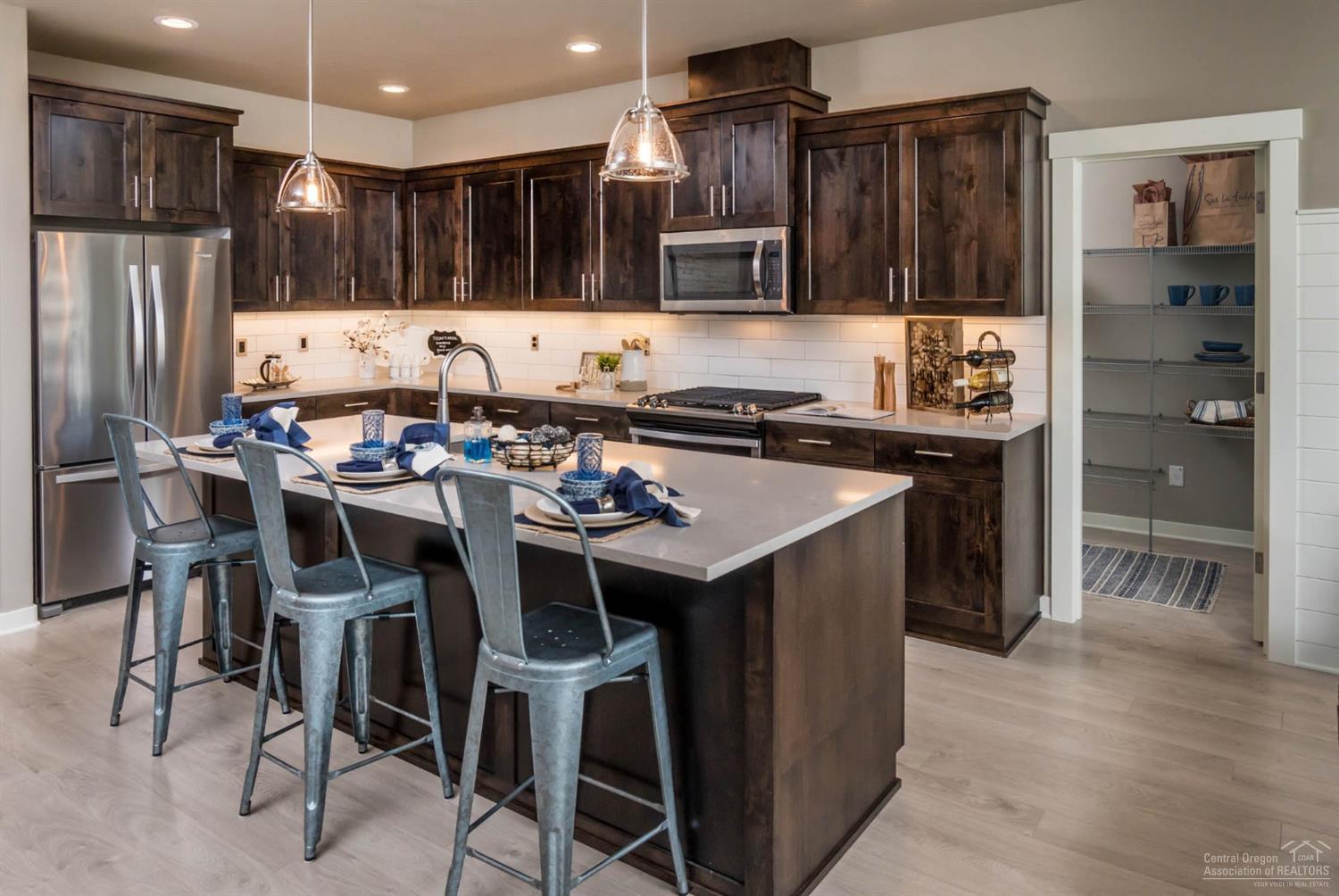 4368 Southwest 36th Street Redmond, OR 97756 - Photo 9 of 25 Additional Photo