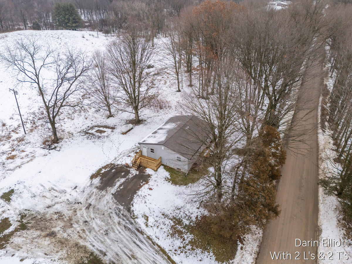 3358 Dake Road Ionia, MI 48846 - Photo 5 of 35 3358-Dake_206