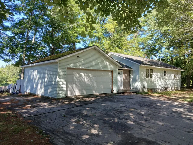 $110,000 | 92 Water Street, Howland, ME 04448