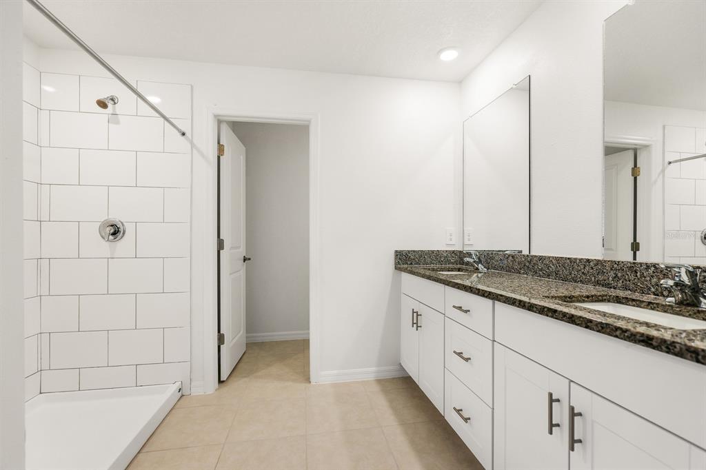 2881 Silver Scallop Loop Wimauma, FL 33598 - Photo 27 of 40