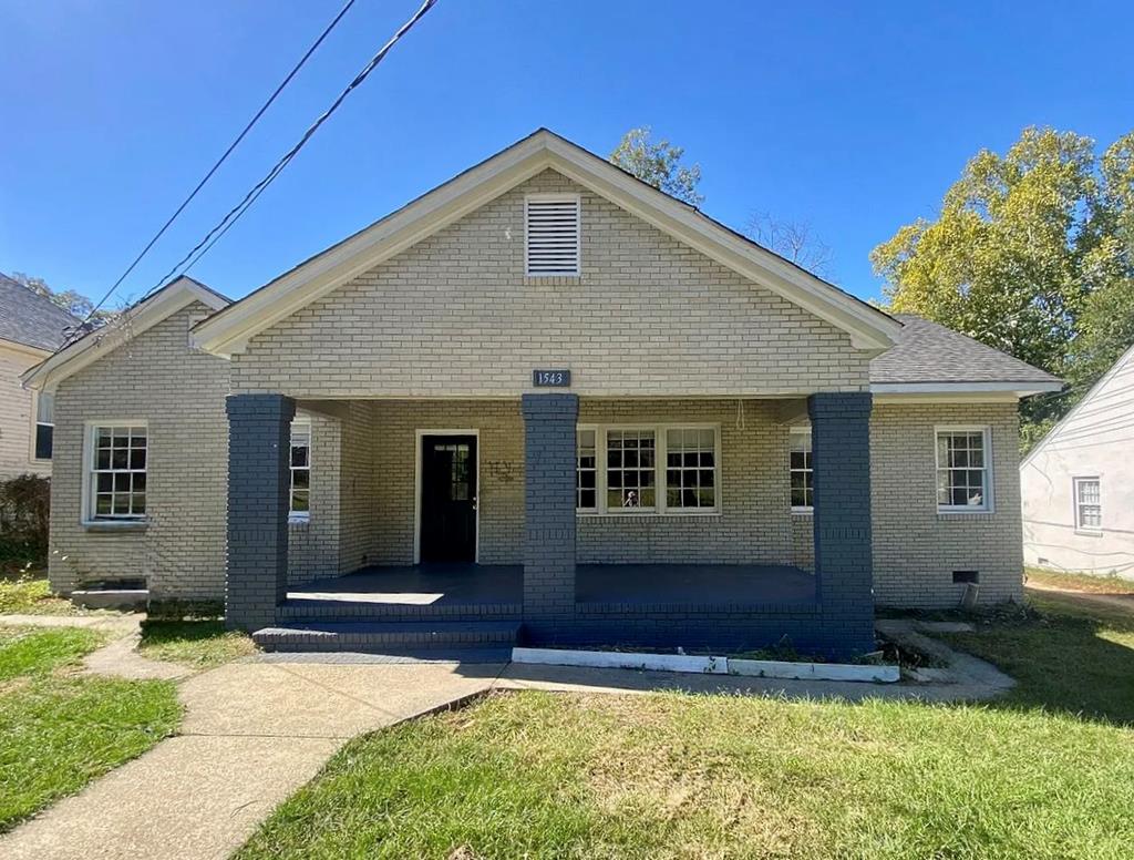 1035 Fisk Avenue Columbus, GA 31906 - Photo 11 of 23 a front view of house with yard