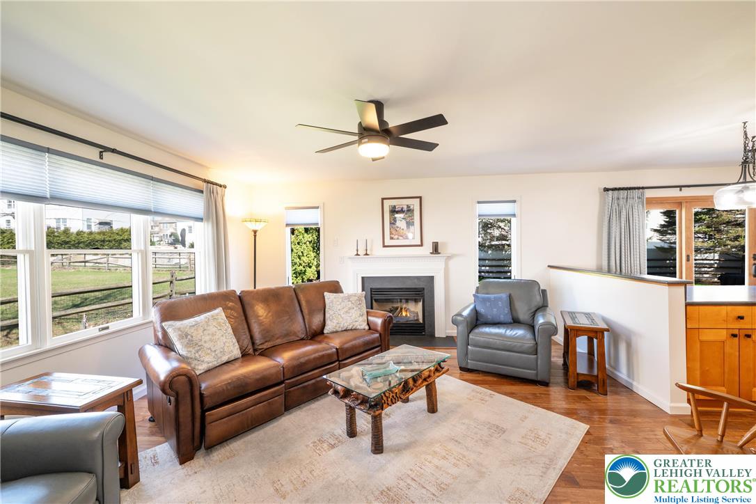 4075 Ross Road Bethlehem, PA 18020 - Photo 16 of 61 Gallery Image 16