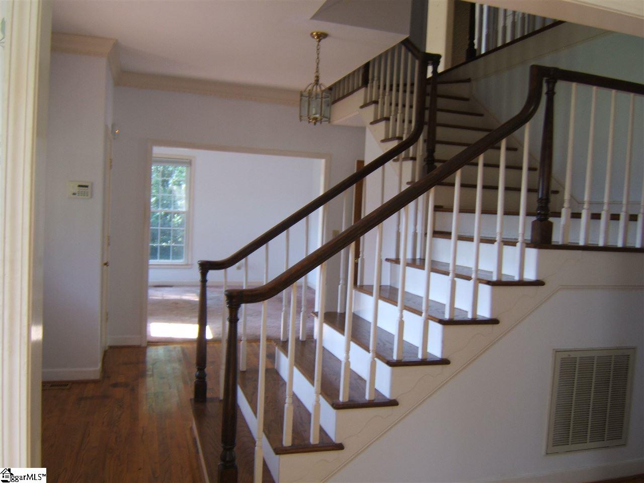 818 Parkins Mill Road Greenville, SC 29607 - Photo 3 of 23
