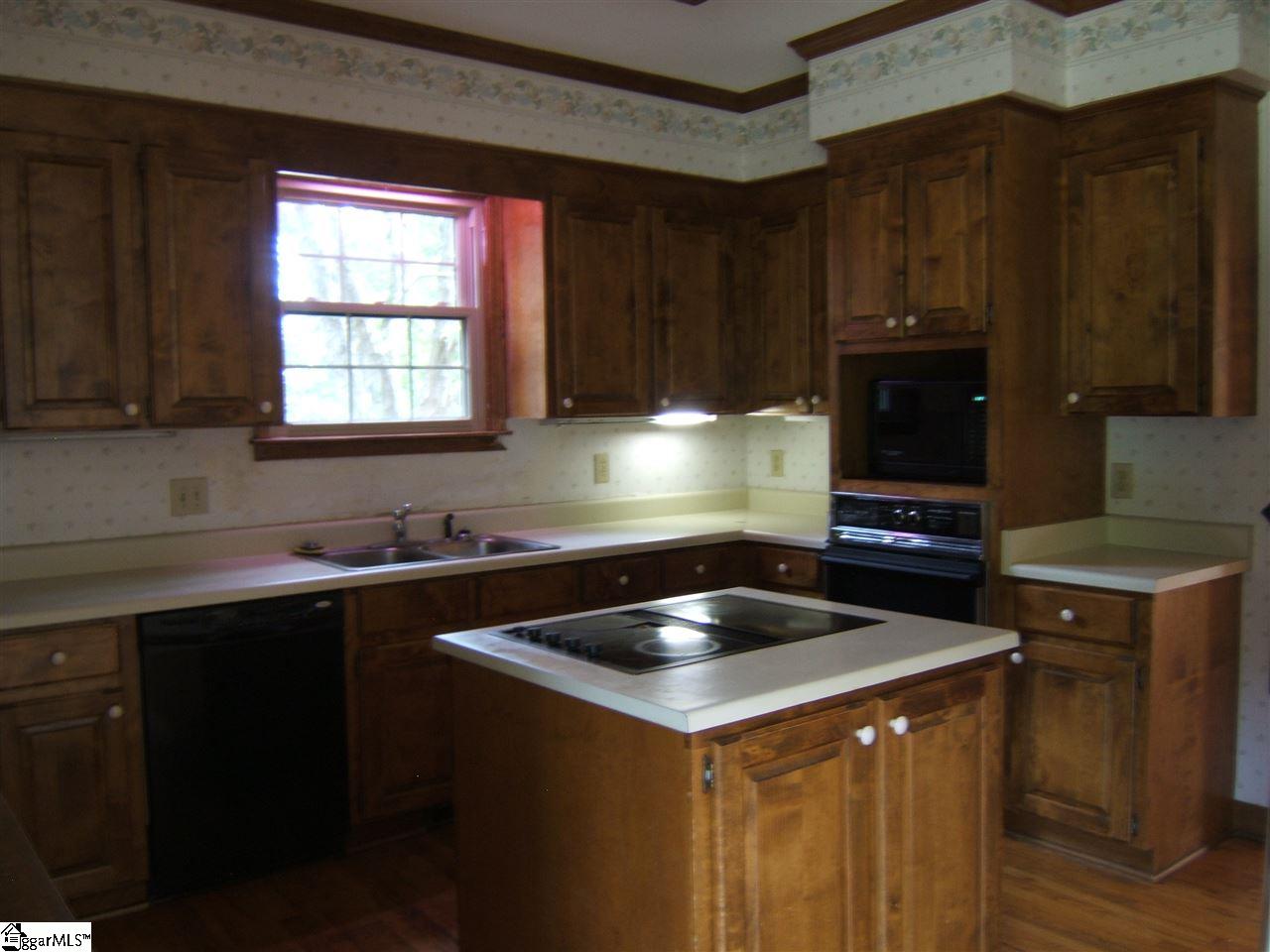 818 Parkins Mill Road Greenville, SC 29607 - Photo 9 of 23