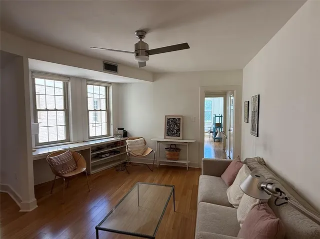 $1,600 | 7530 St Charles Avenue, Unit L, New Orleans, LA 70118