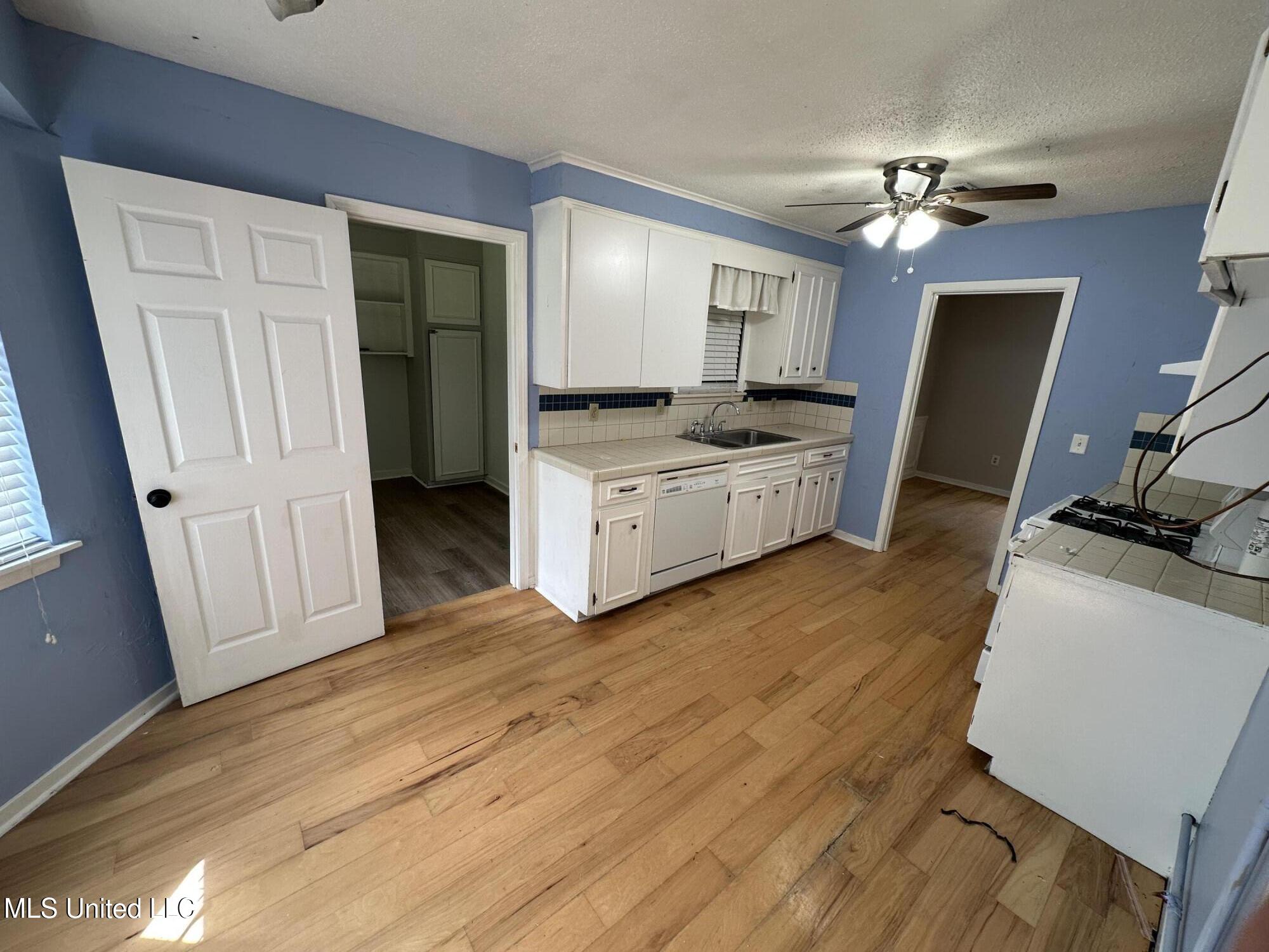 70 Crossgates Drive Brandon, MS 39042 - Photo 5 of 11 IMG_6383