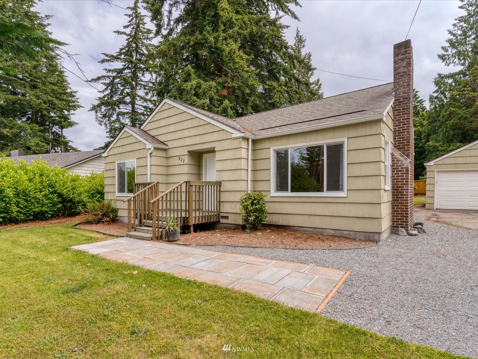 822 Cady Road Everett, WA 98203 - Photo 1 of 31