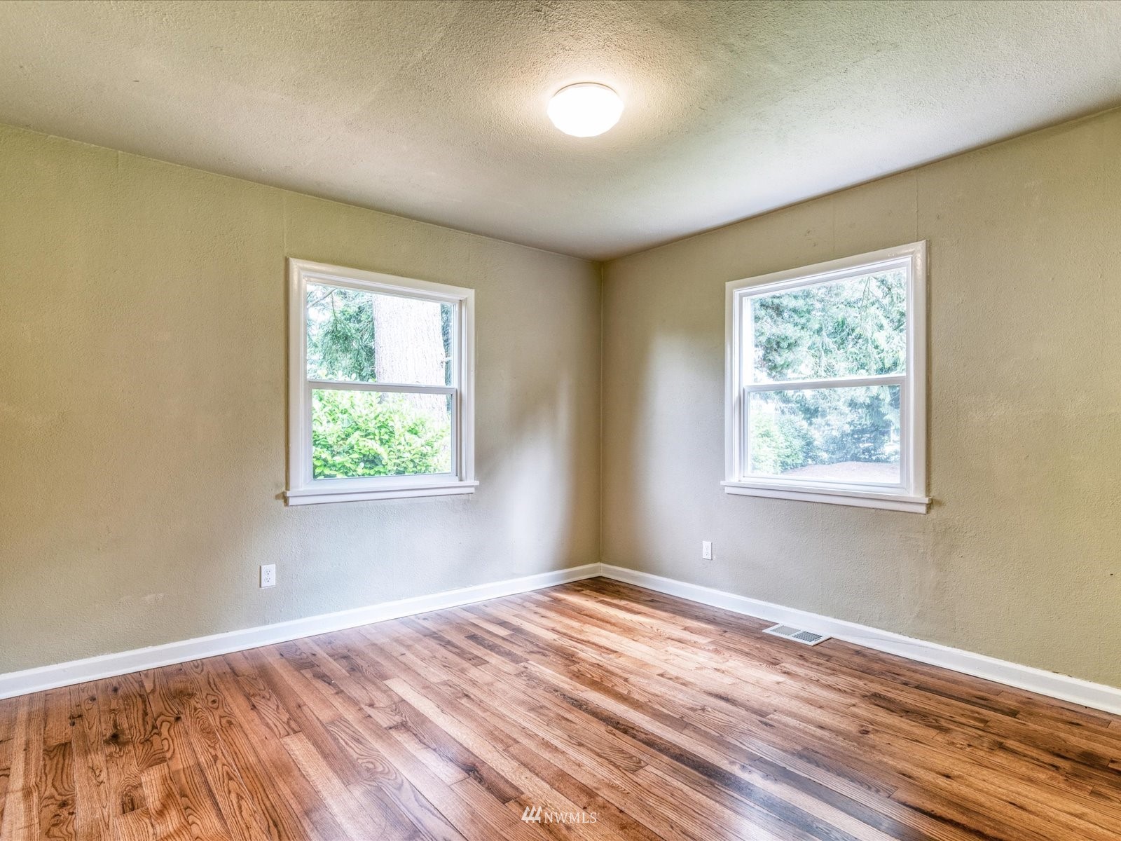 822 Cady Road Everett, WA 98203 - Photo 16 of 31