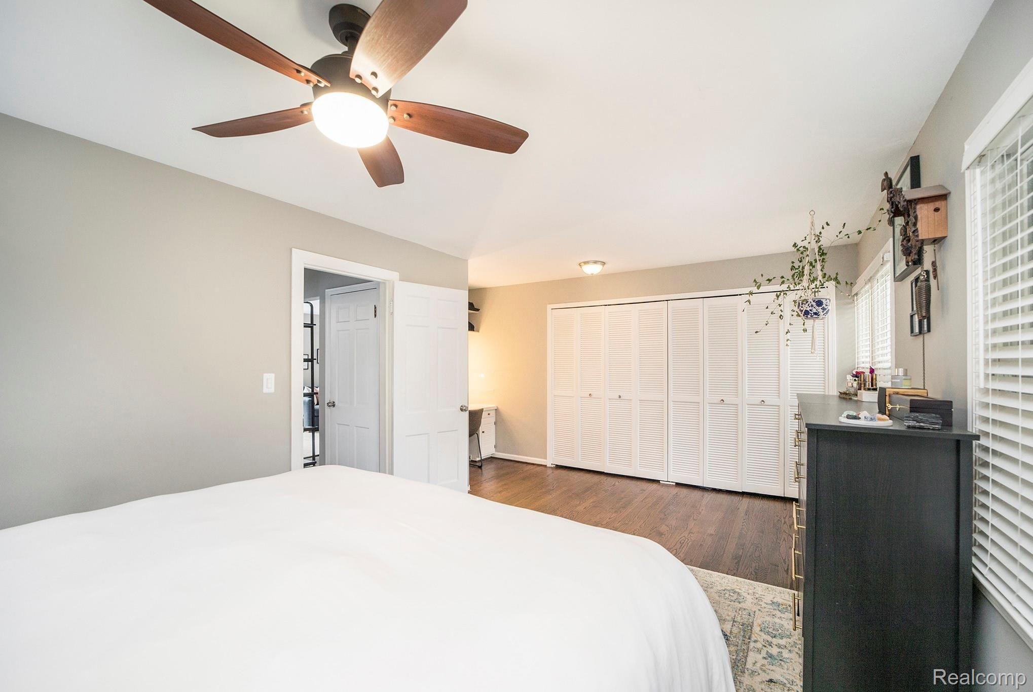 2415 Crooks Road Royal Oak, MI 48073 - Photo 15 of 28 Master