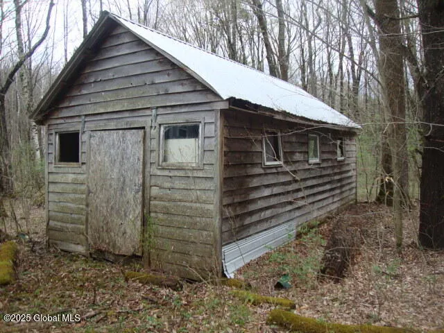 $169,000 | 152 Fred Ottaway Road, Middlefield, NY 13326