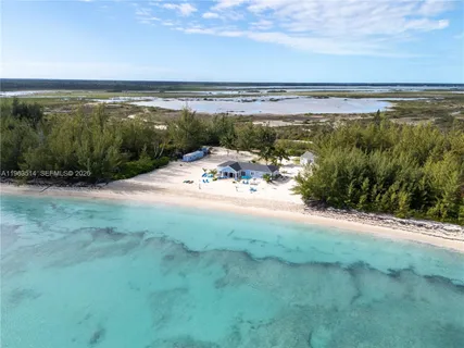 $2,850,000 | 8 Pleasant Harbor