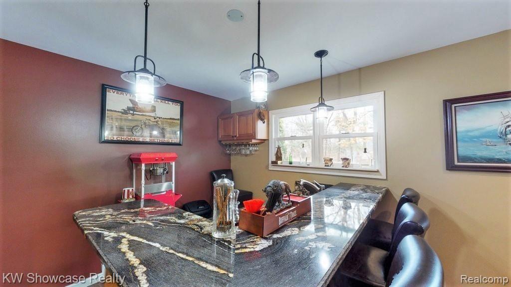 2985 West Commerce Road Milford, MI 48380 - Photo 17 of 39 07 Living Room Entertainment.jpg