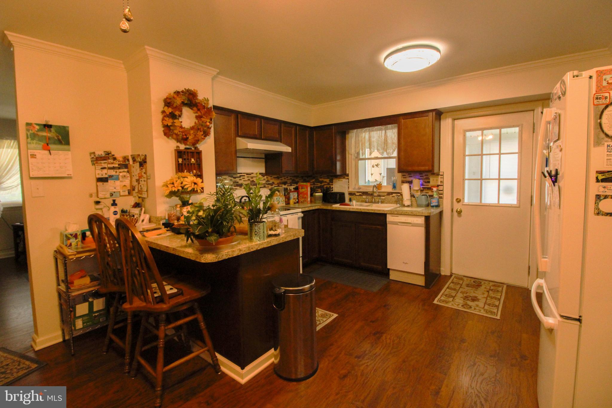 4250 Palmyra Church Road Edinburg, VA 22824 - Photo 3 of 24 Kitchen