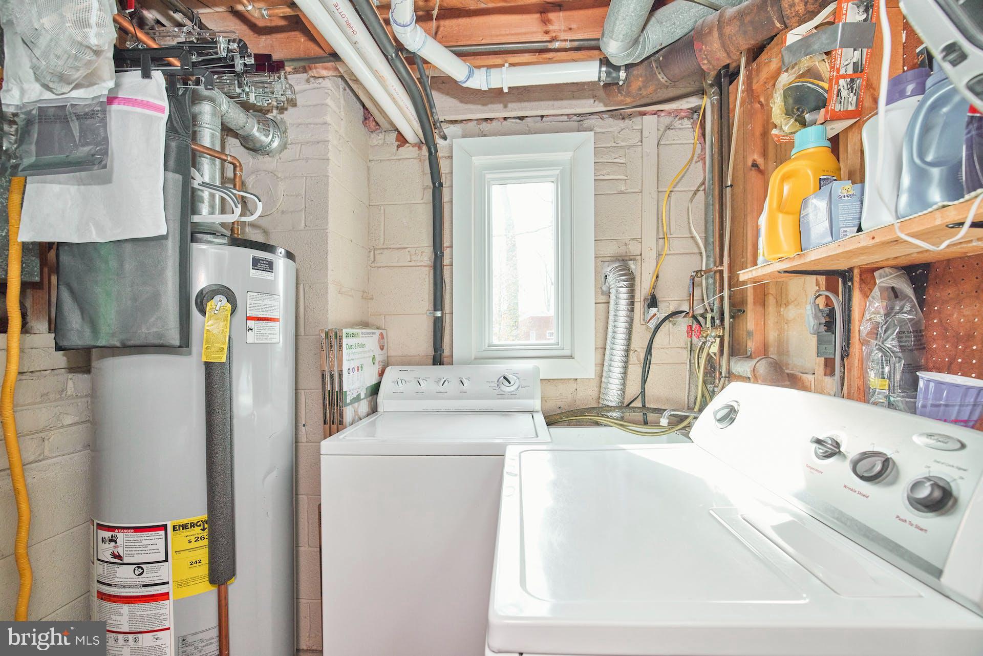 7613 Hamlet Street Springfield, VA 22151 - Photo 42 of 49 Side by Side Laundry Room